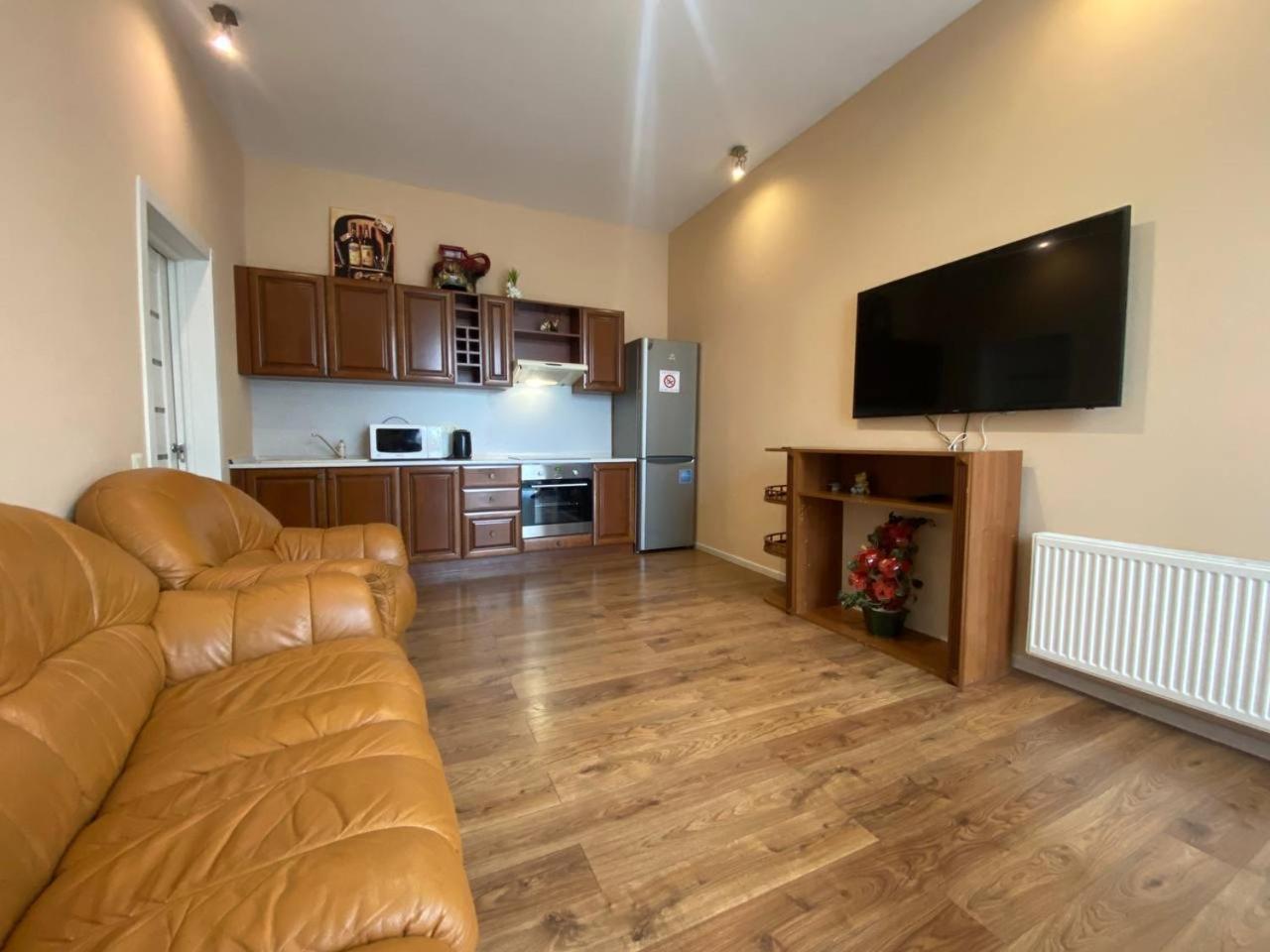 Apartment On Dragomirova Kiev Ngoại thất bức ảnh