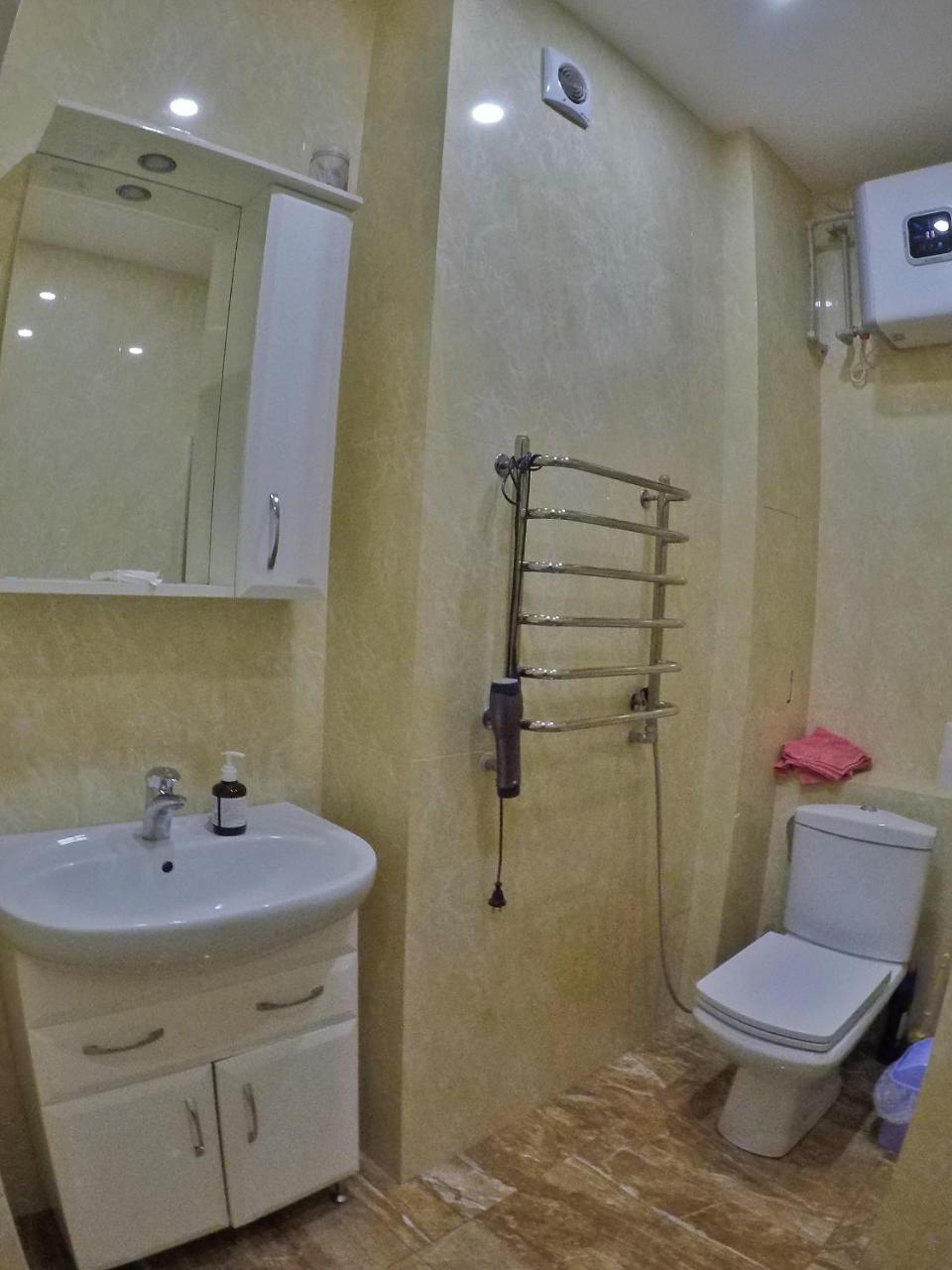 Apartment On Dragomirova Kiev Ngoại thất bức ảnh