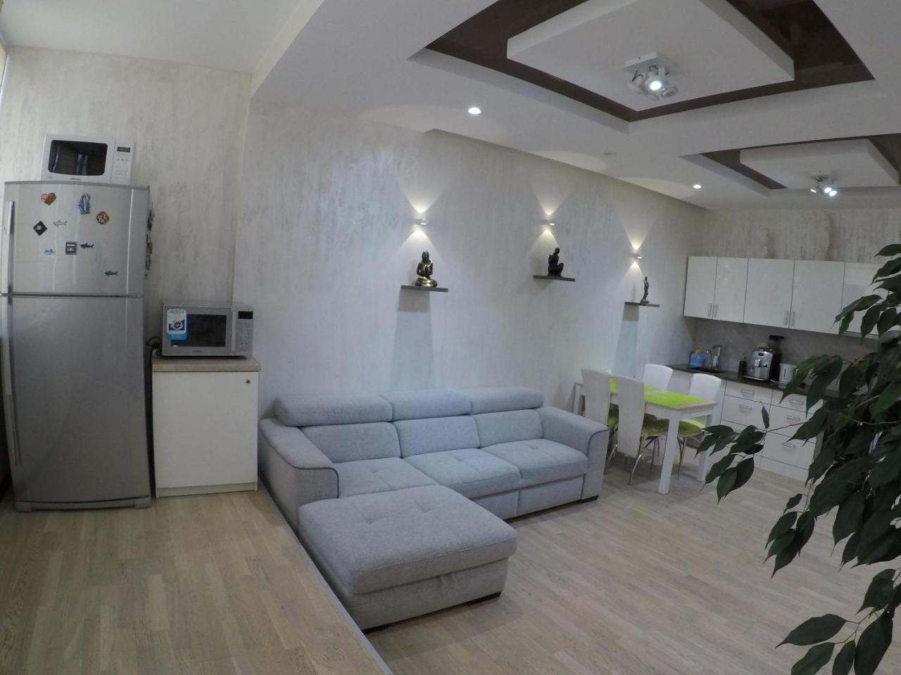 Apartment On Dragomirova Kiev Ngoại thất bức ảnh