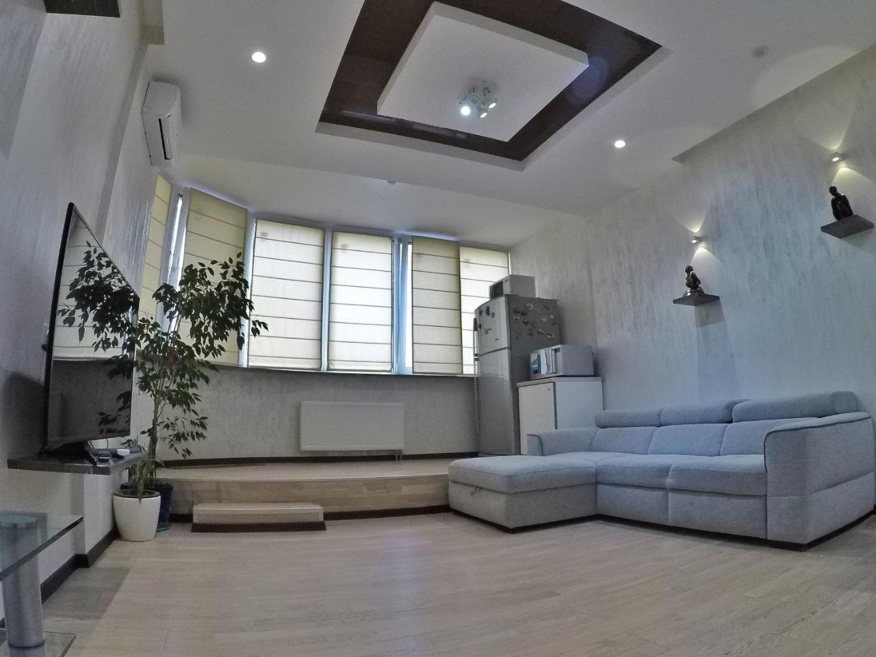 Apartment On Dragomirova Kiev Ngoại thất bức ảnh