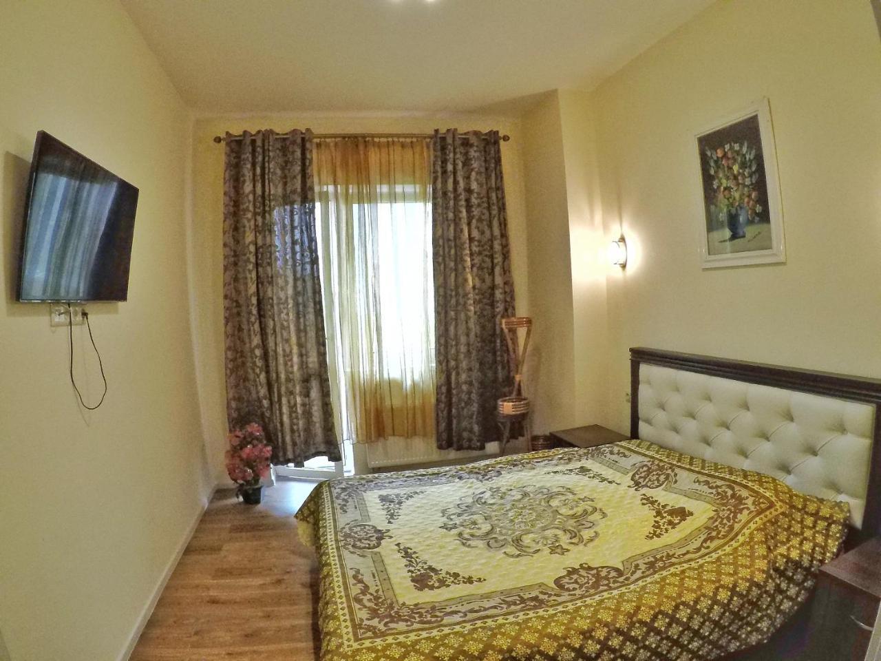 Apartment On Dragomirova Kiev Ngoại thất bức ảnh